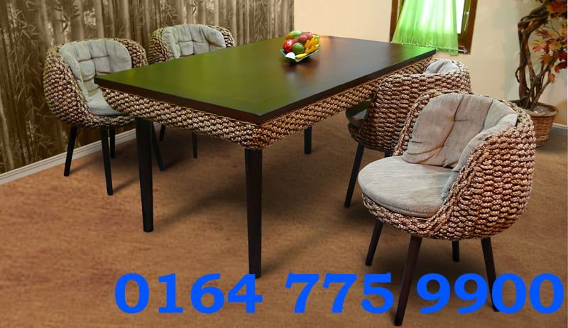 
								Bàn ghế ăn bằng lục bình đẹp LB80