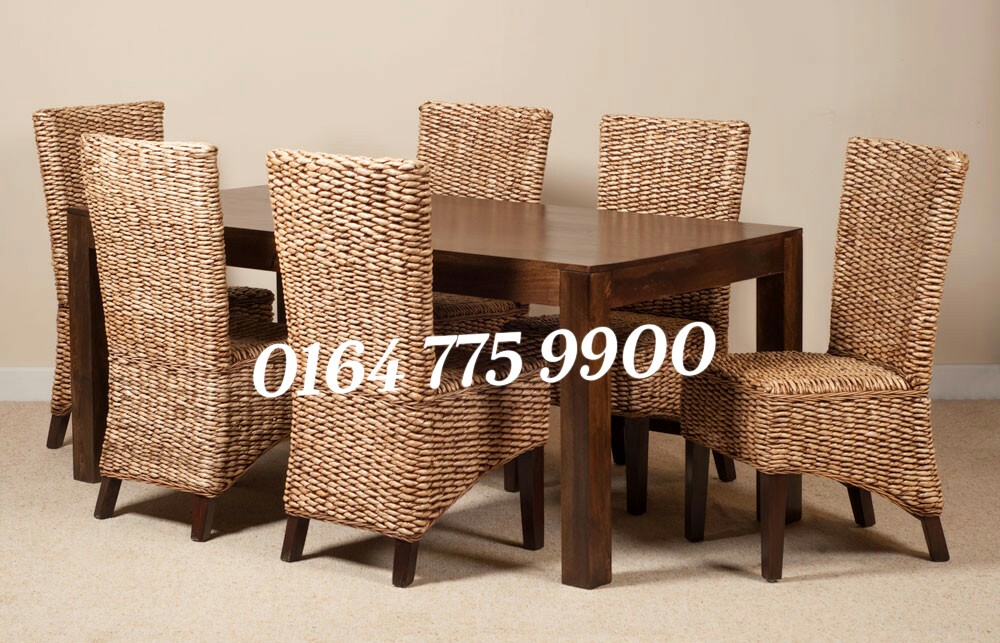 
								Bàn ghế ăn bằng lục bình LB8