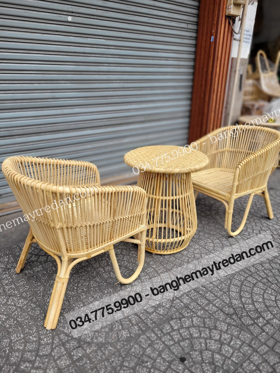 
								Bàn ghế mây nhỏ gọn GM477