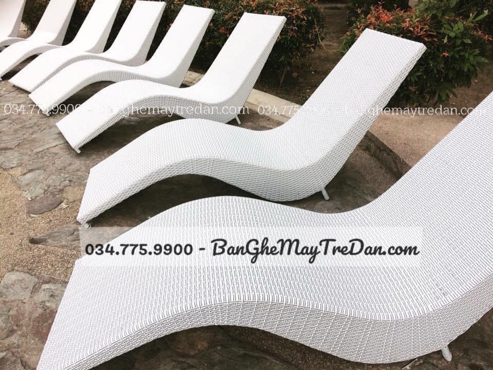 
								Giường hồ bơi mây nhựa HB48