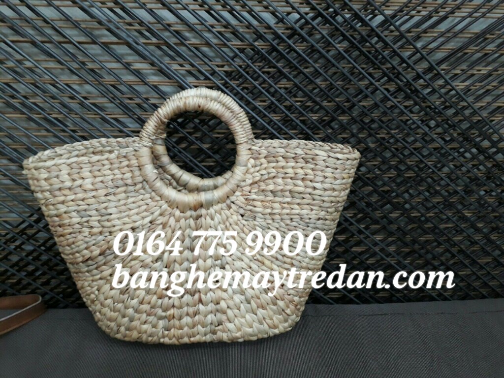 
								Giỏ xách làm từ lục bình SG5